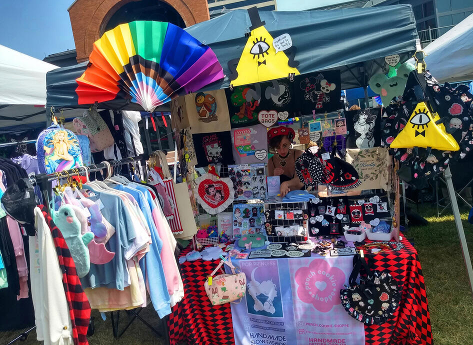 Pride : Outdoor Booth